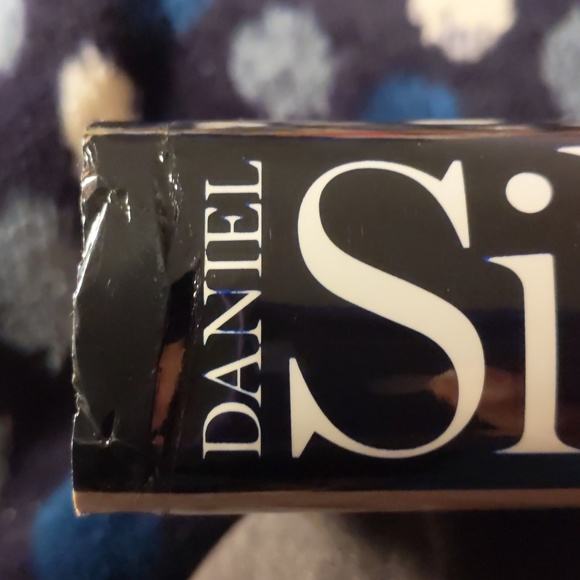 The Cellist: A Novel by Daniel Silva Hardcover - Picture 4 of 7